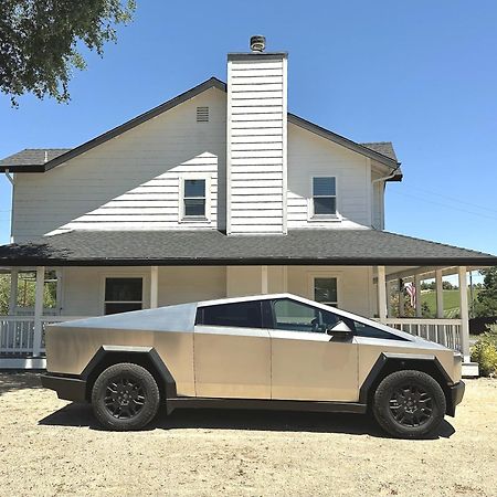 Wine Country Modern Farmhouse With Heated Pool, Hot Tub, Cybertruck Пасо Роблес Екстериор снимка