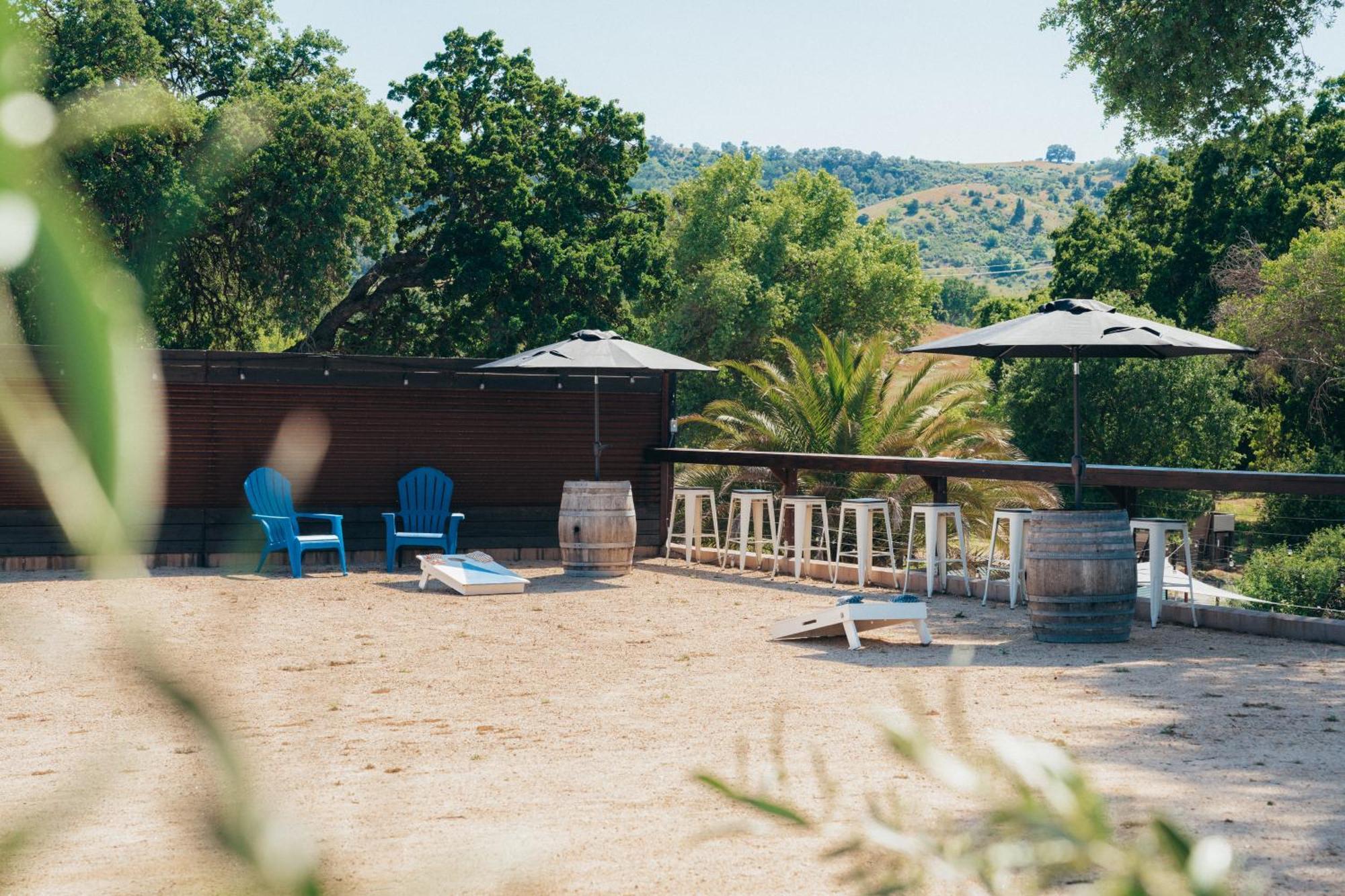 Wine Country Modern Farmhouse With Heated Pool, Hot Tub, Cybertruck Пасо Роблес Екстериор снимка